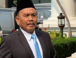 Syahganda Kritik Rojab Asy’ari Turunkan Foto Gibran di DPRD Sukabumi
